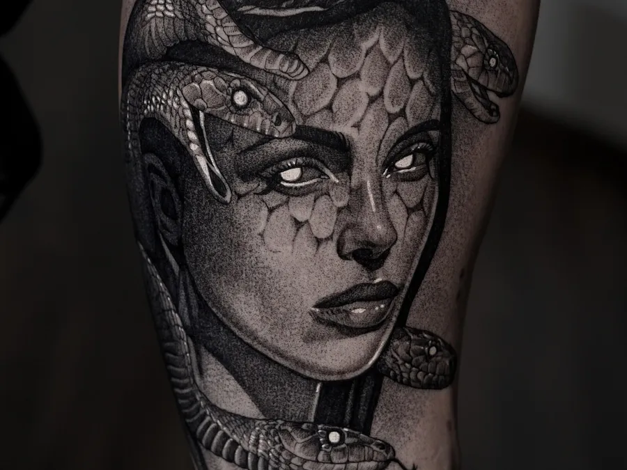 Choosing in Ianmc Cismetic Tattoo