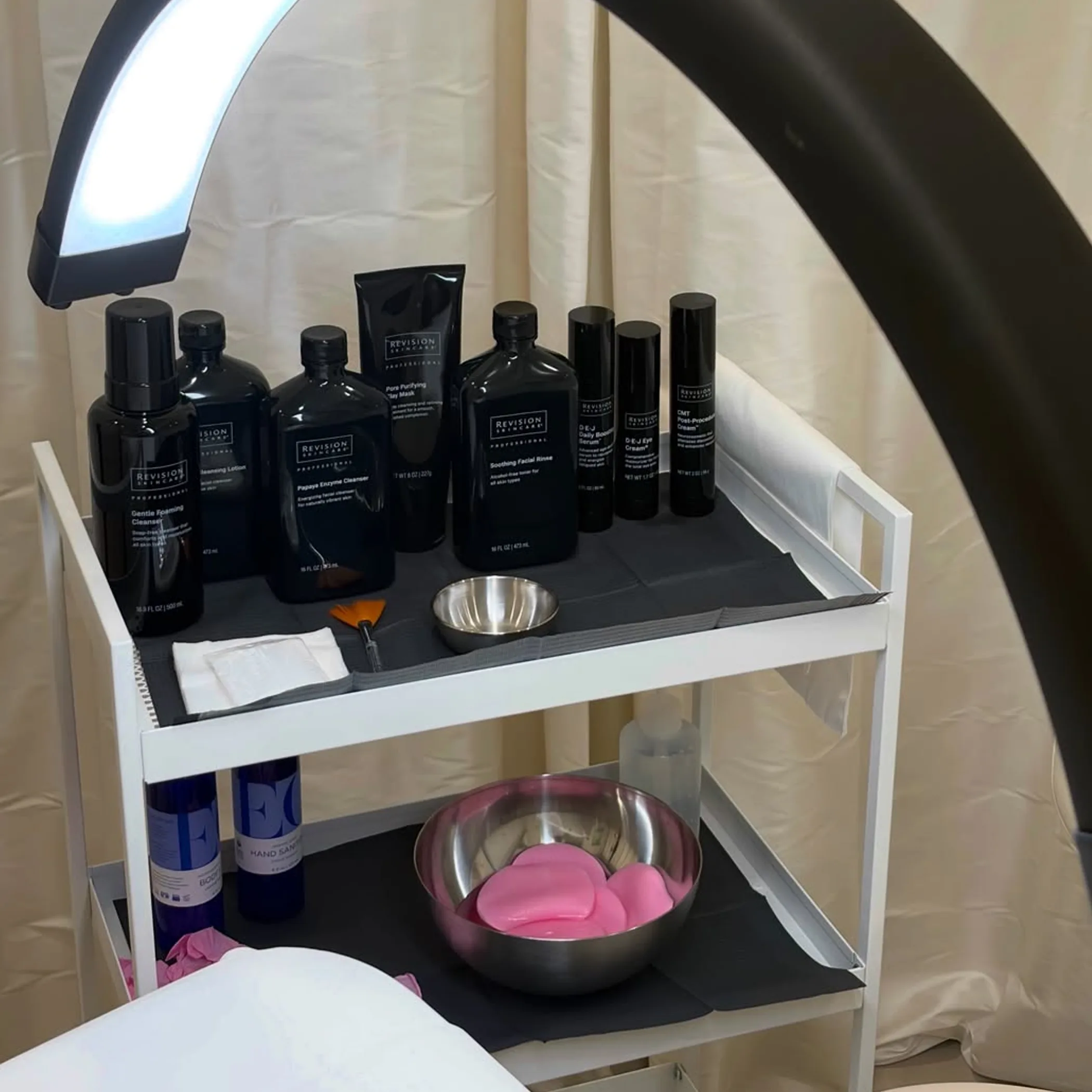 facial service products and tools