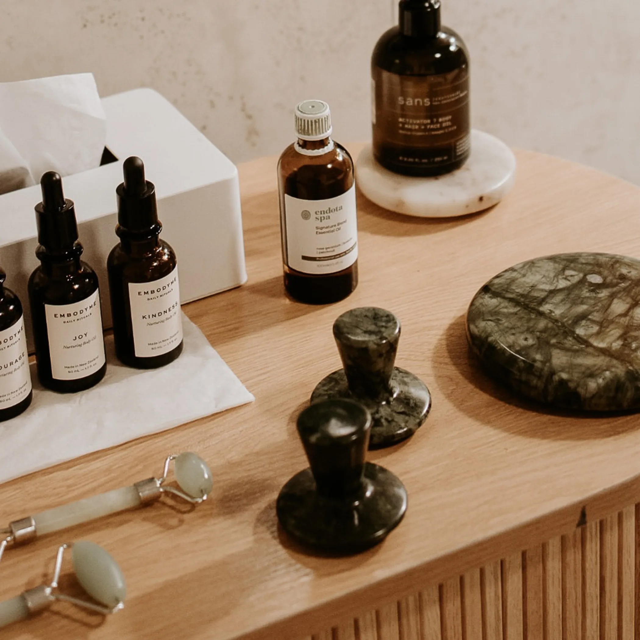 facial service products and tools